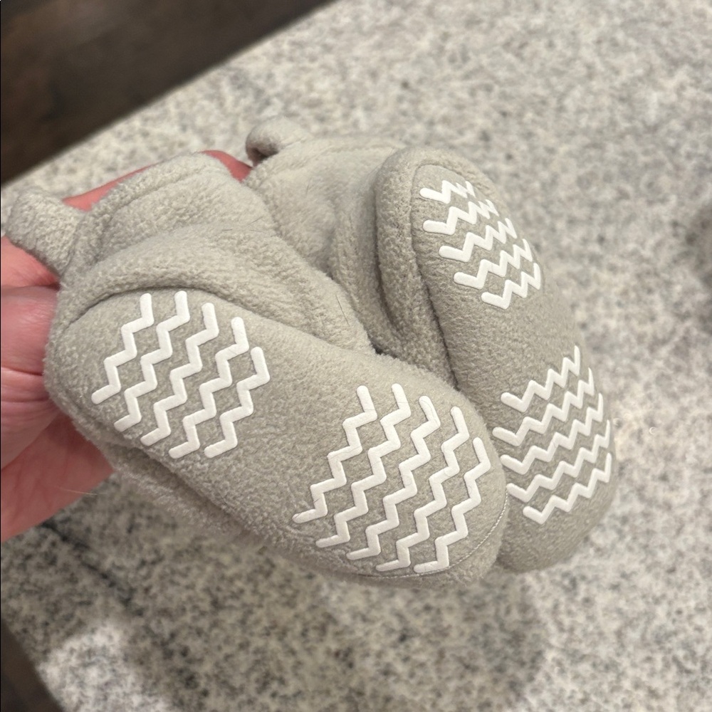 Cozy Gray and Cream Baby Booties - Picture 4 of 7
